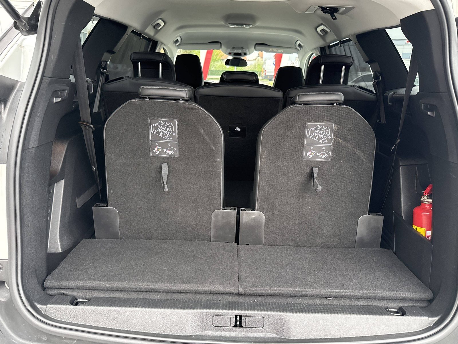 2022 Peugeot 5008 — fotografija 21