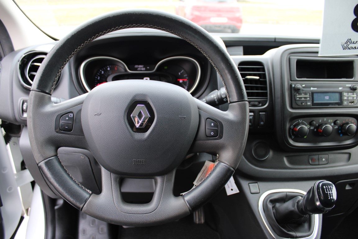 2020 Renault Trafic — fotografija 17