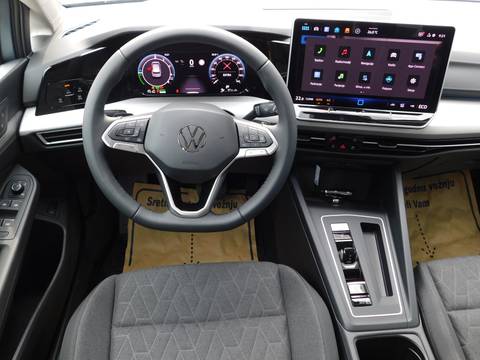 2026 Volkswagen Golf — sličica 10
