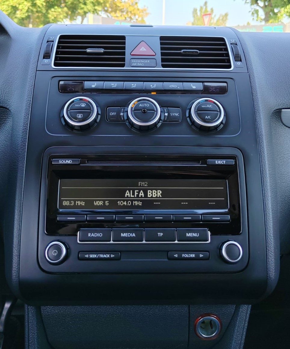 2014 Volkswagen Touran — fotografija 15