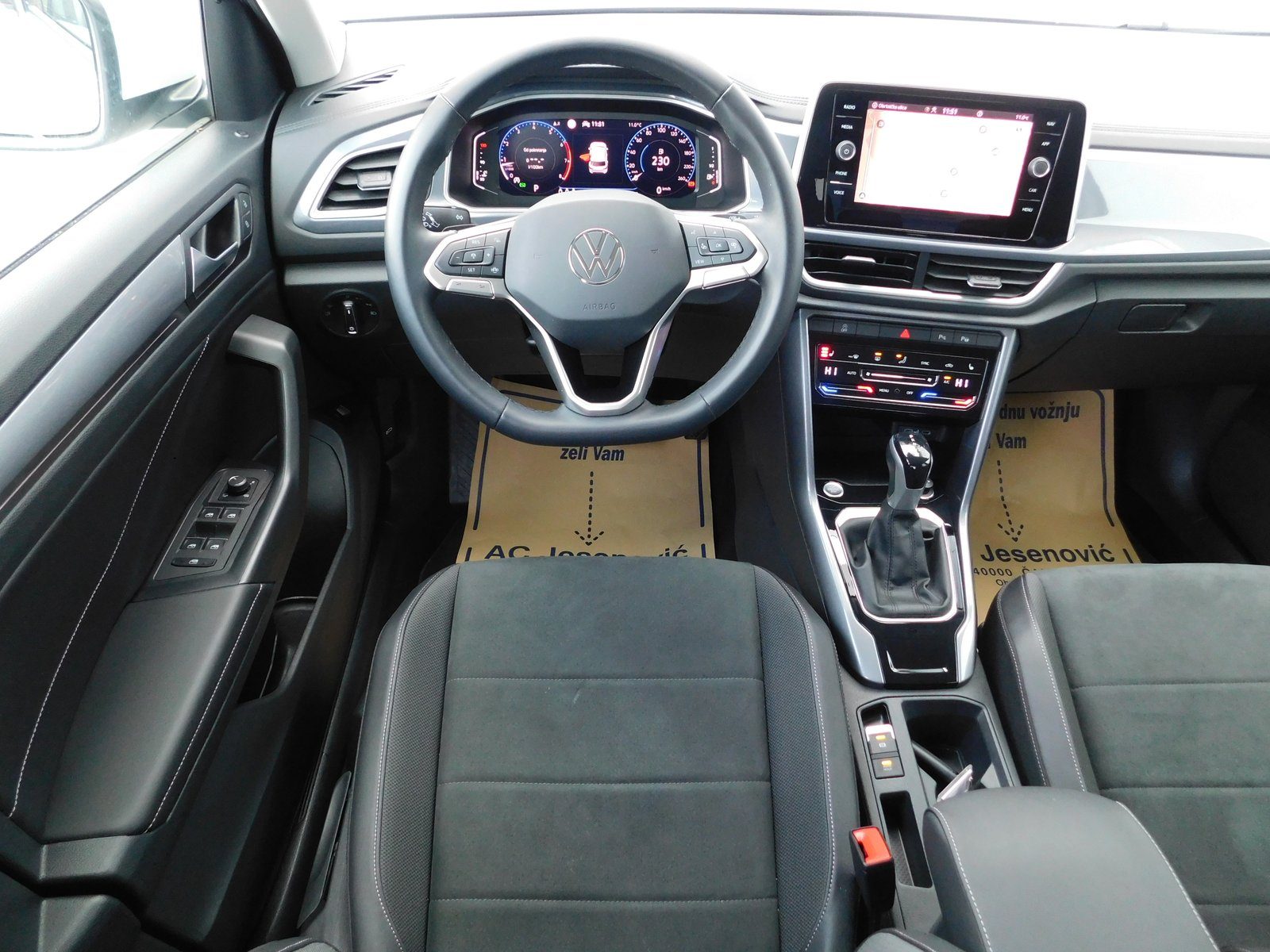 2023 Volkswagen T-Roc — fotografija 10