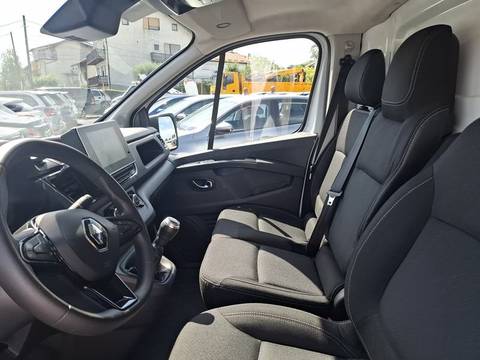 2024 Renault Trafic — sličica 11