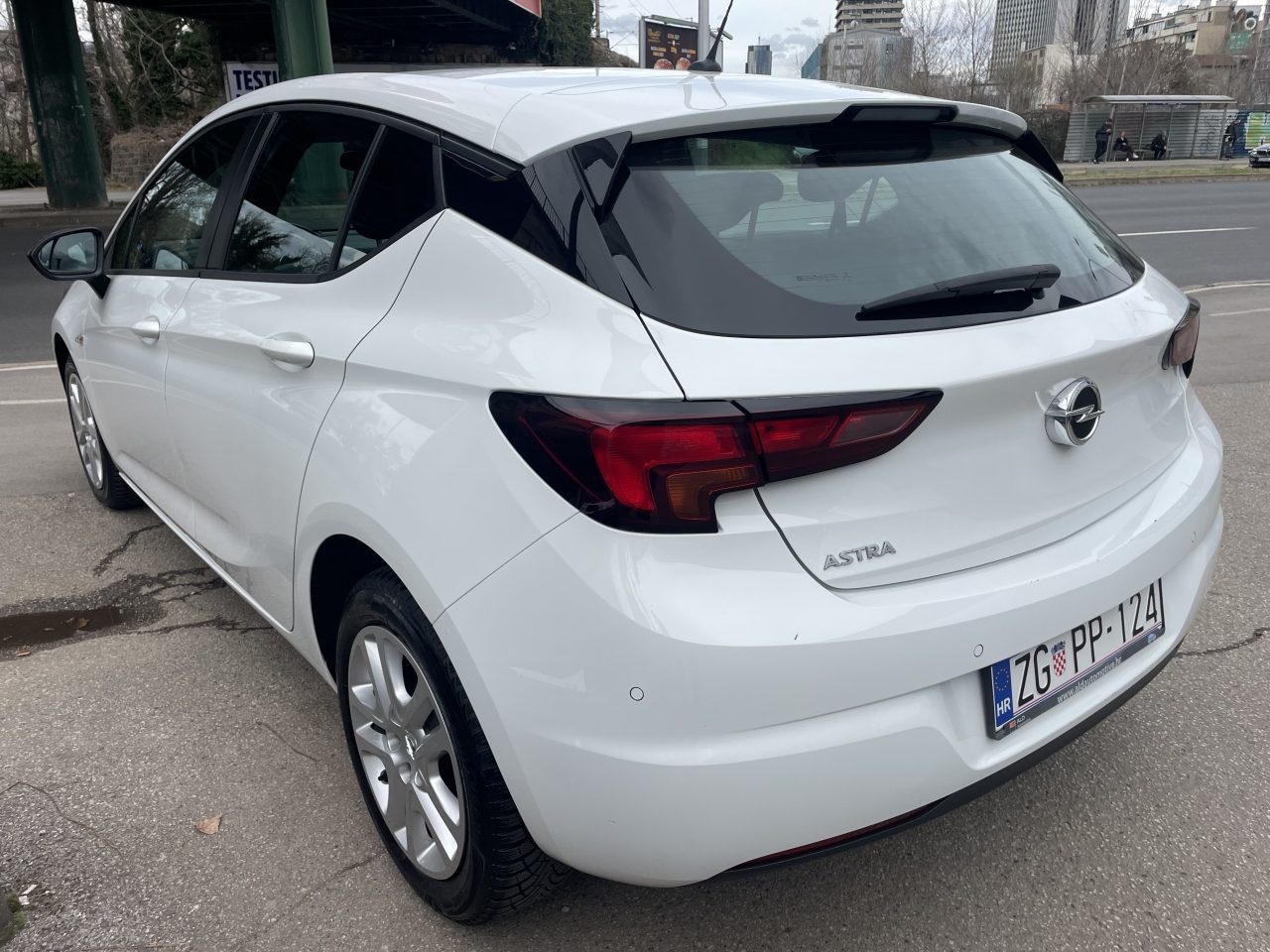 2021 Opel Astra — fotografija 7