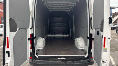 2024 Volkswagen Crafter — sličica 12
