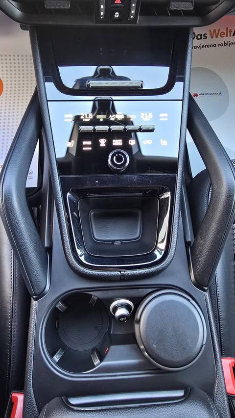 2024 Porsche Cayenne — sličica 24