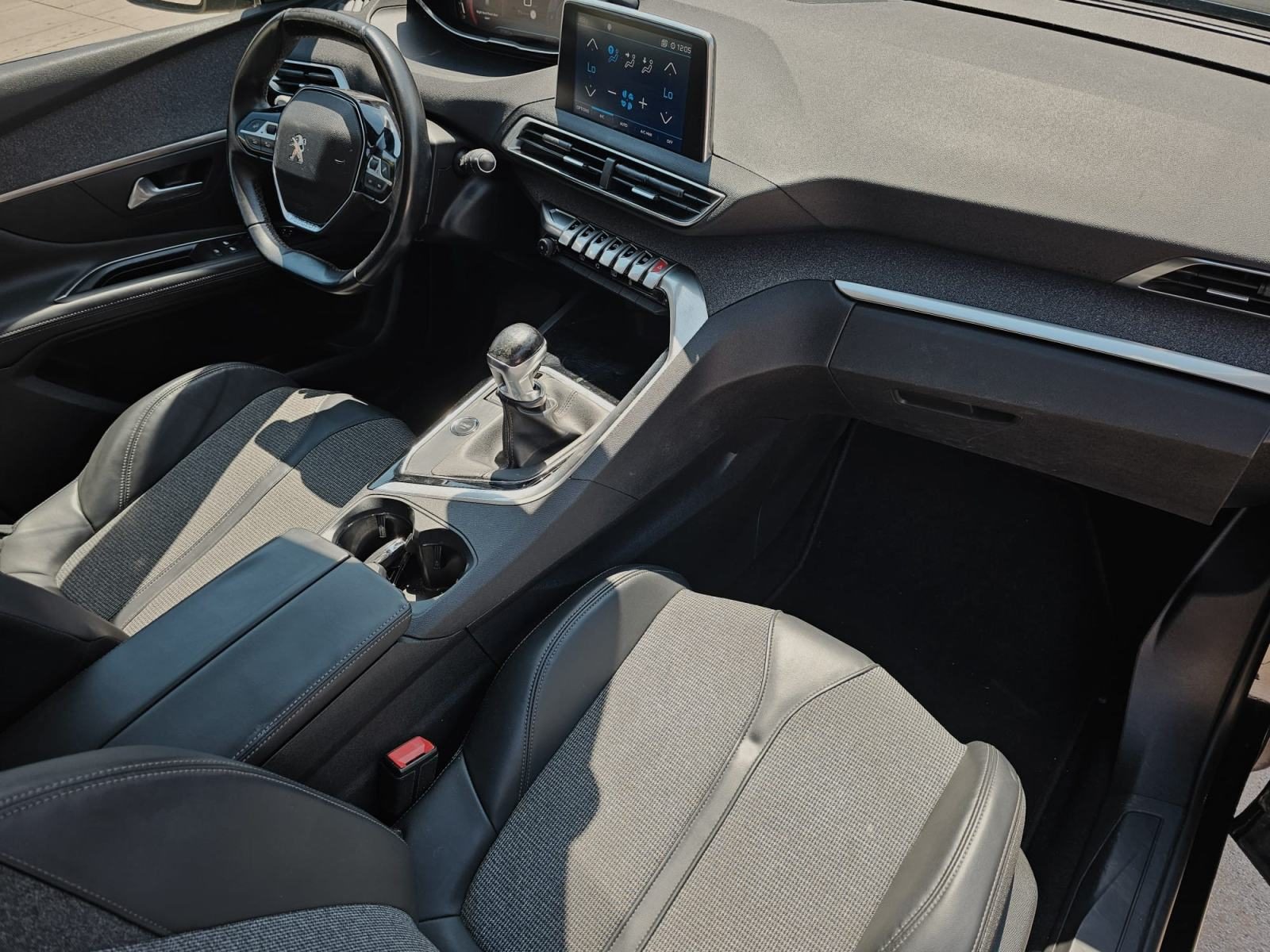 2018 Peugeot 3008 — fotografija 12