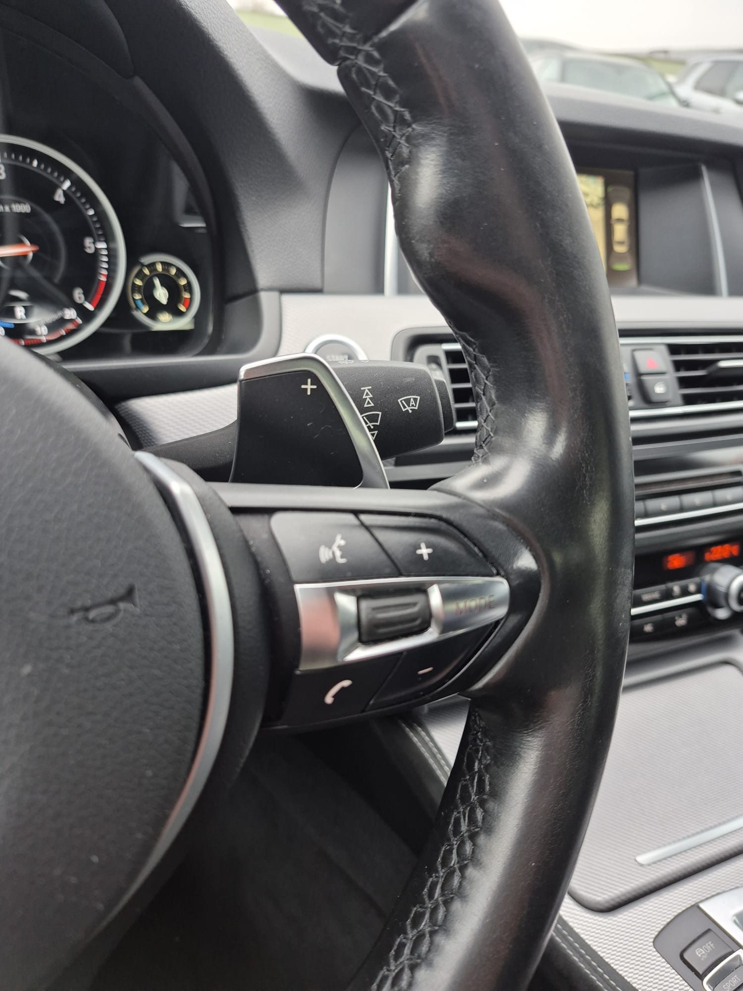 2015 BMW Serija 5 — fotografija 14