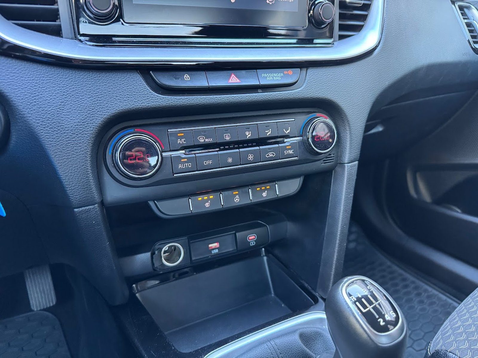 2023 Kia Ceed — fotografija 11