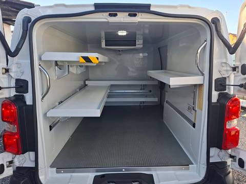 2020 Opel Vivaro — sličica 6