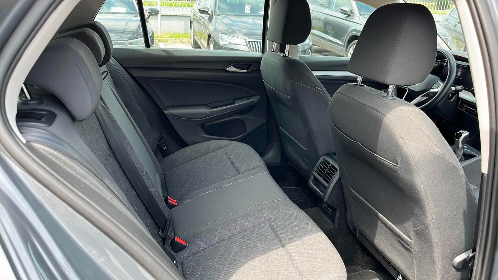 2024 Volkswagen Golf — fotografija 10