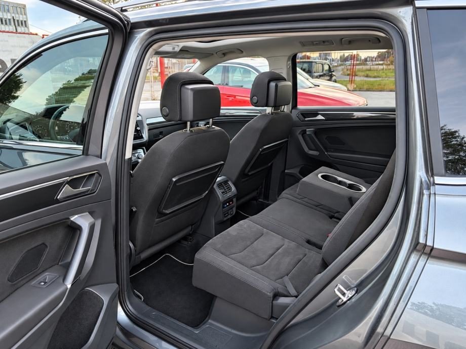 2018 Volkswagen Tiguan — fotografija 11