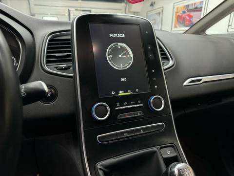 2017 Renault Scenic — sličica 12