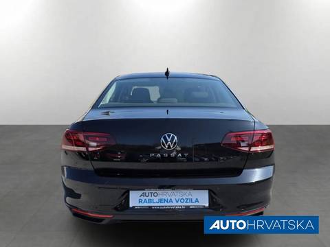 2022 Volkswagen Passat — sličica 5