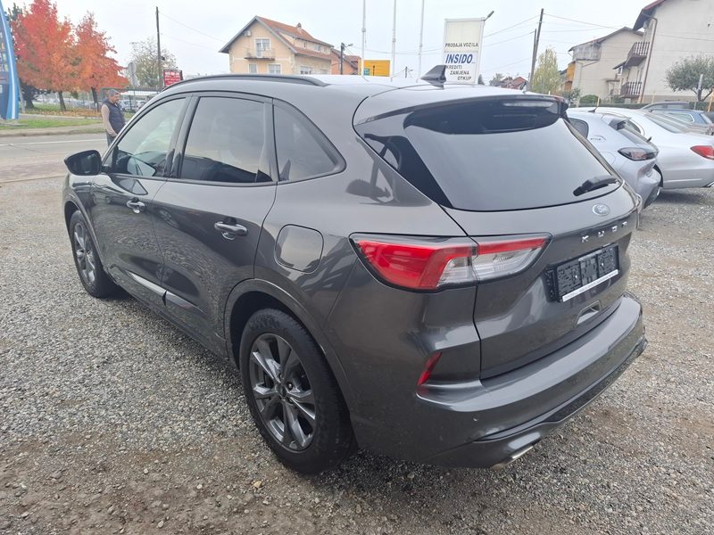 2020 Ford Kuga — fotografija 6