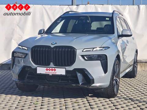 2022 BMW X7 — sličica 2