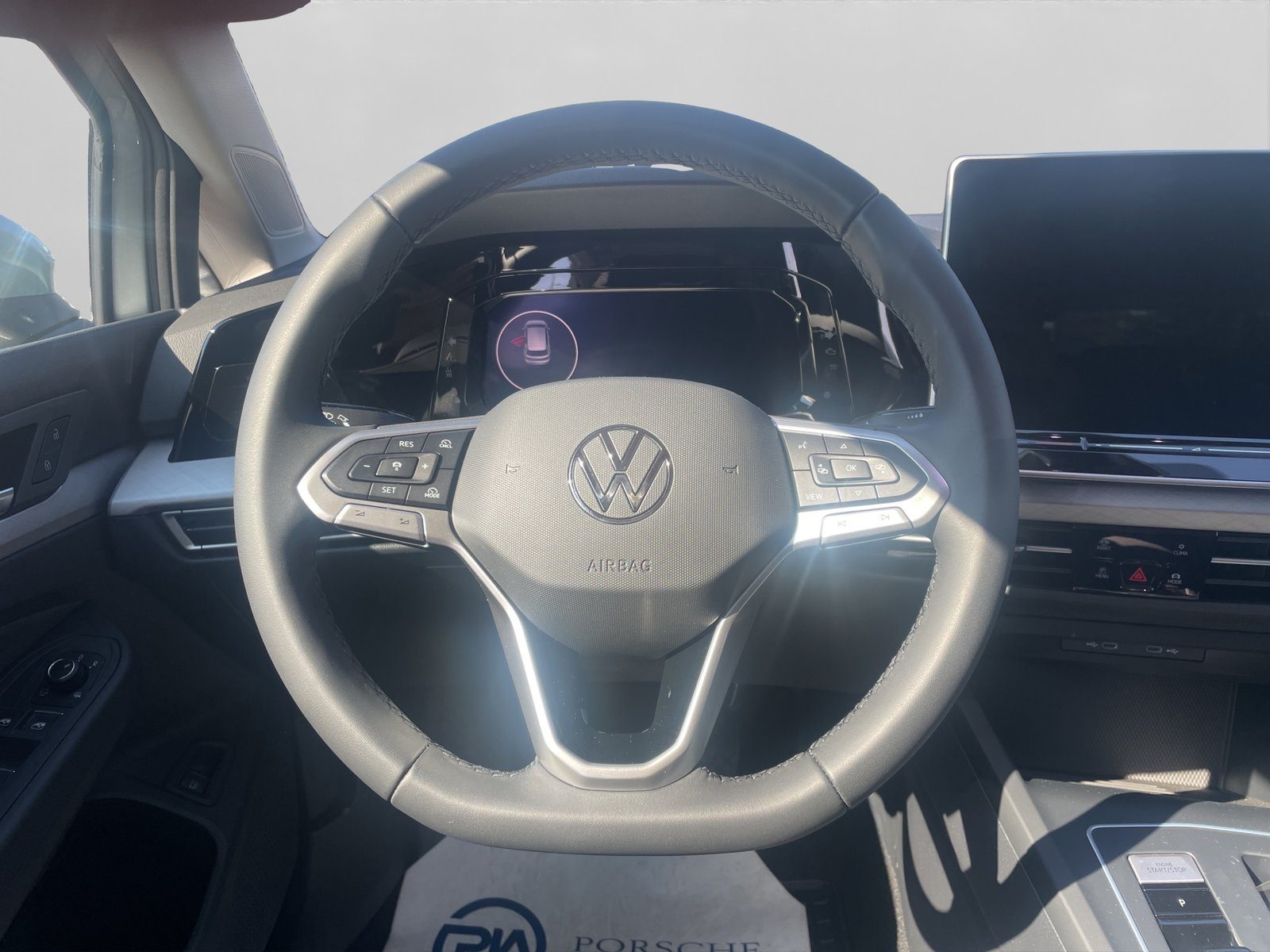2025 Volkswagen Golf — fotografija 12