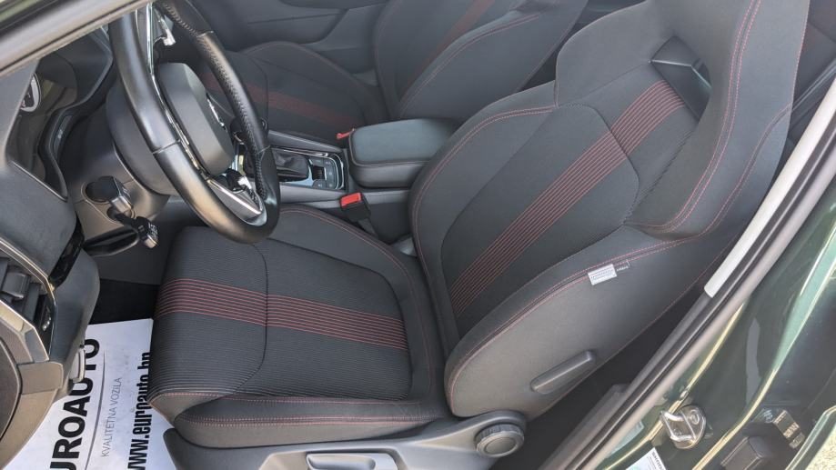 2021 Škoda Karoq — fotografija 14