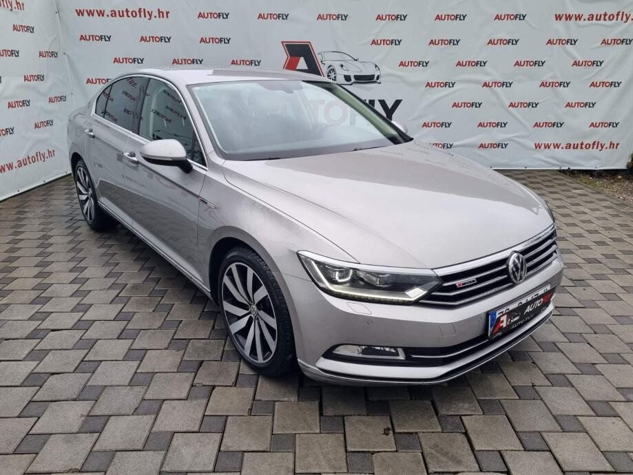 2015 Volkswagen Passat Highline — fotografija 10