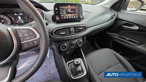 2022 Fiat Tipo — sličica 14