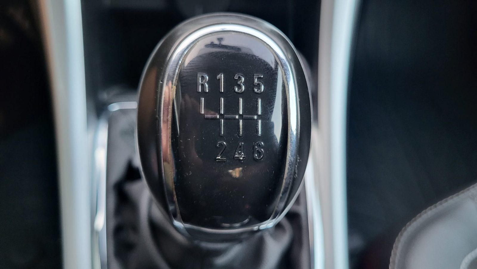 2015 Opel Astra — fotografija 25