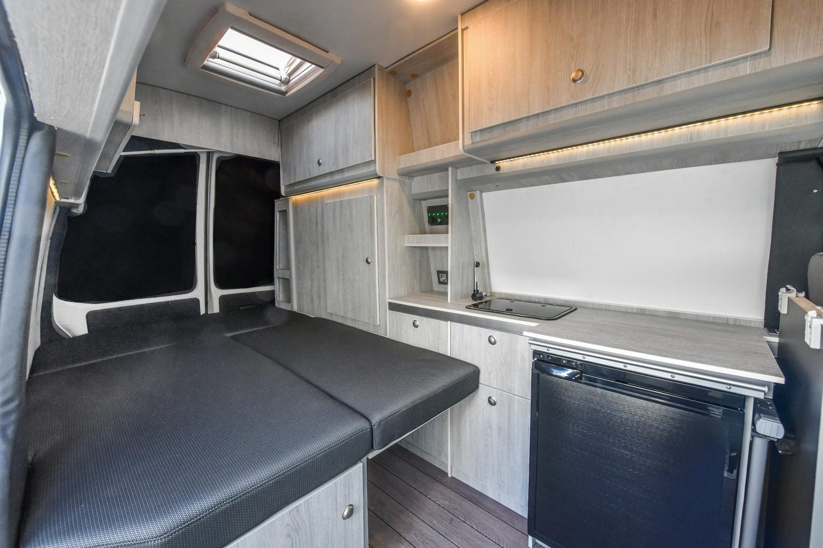 2018 Volkswagen Transporter Petrovan 53 4×4 — fotografija 8