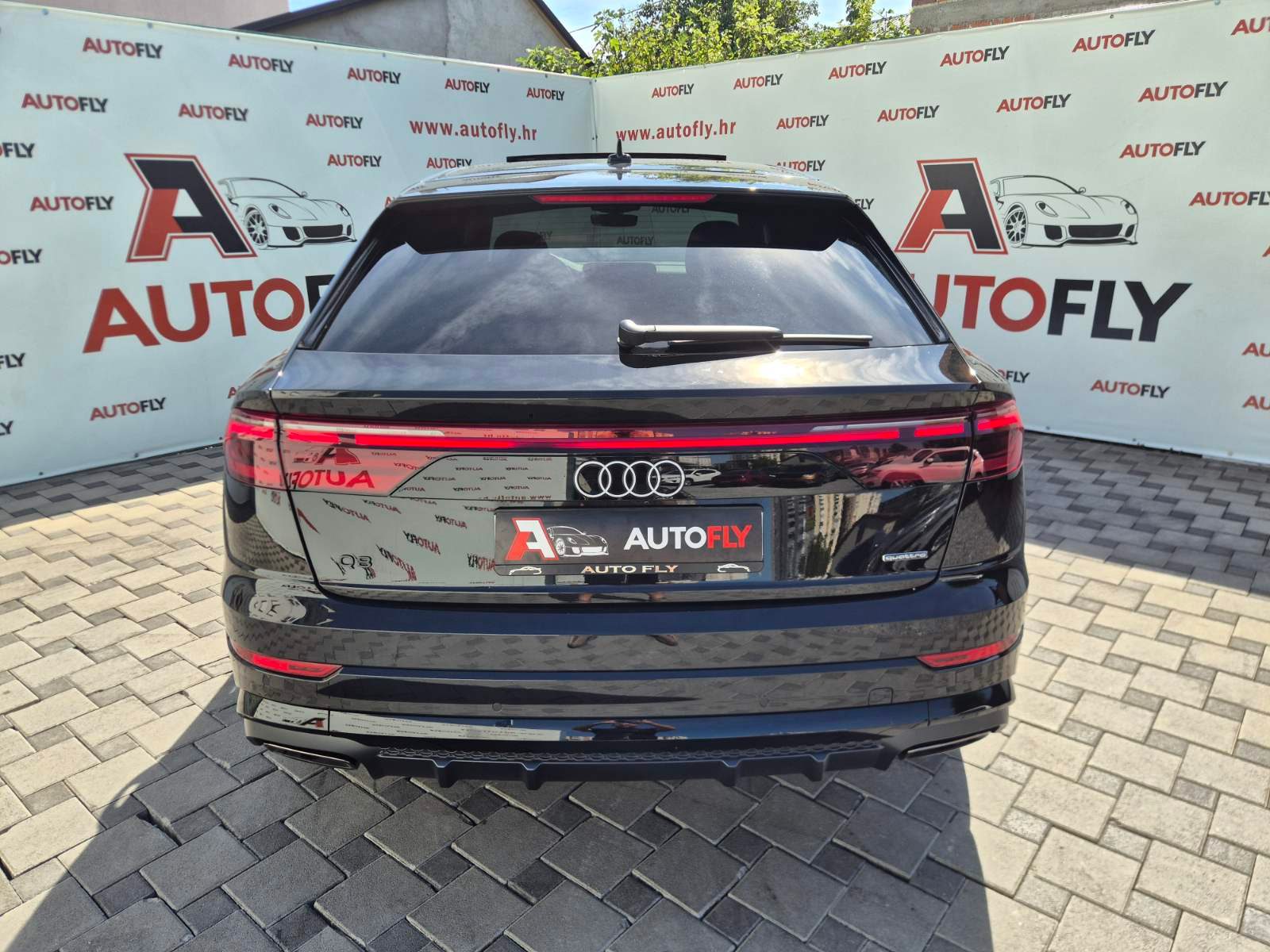 2025 Audi Q8 S line — fotografija 7