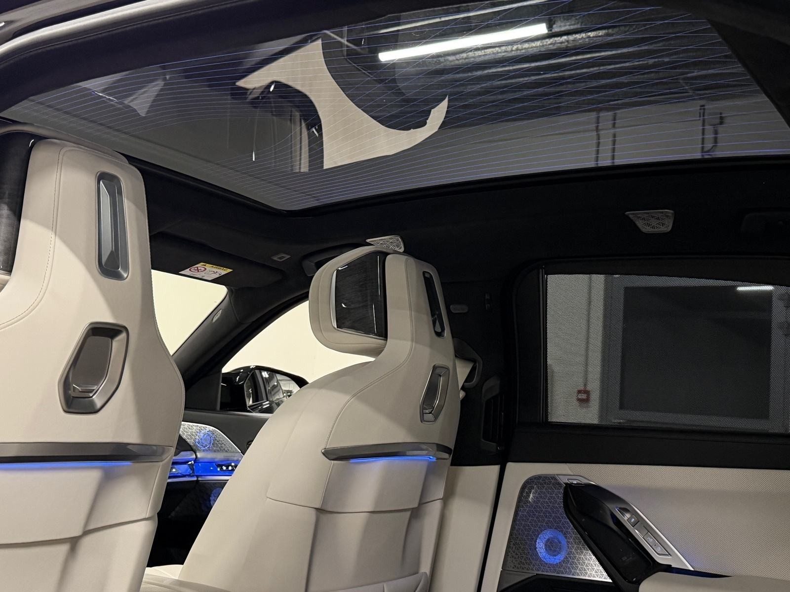 2024 BMW Serija 7 — fotografija 12