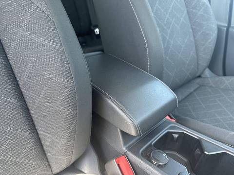 2023 Volkswagen Golf — sličica 26