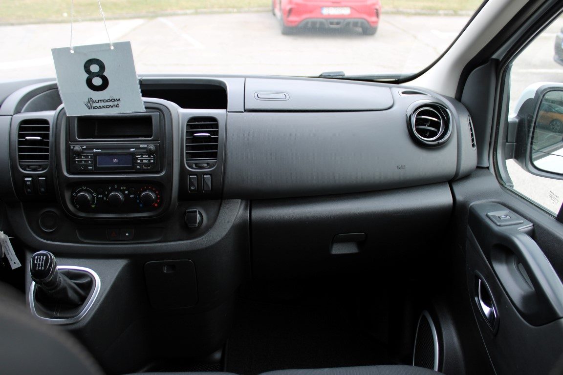 2020 Renault Trafic — fotografija 11