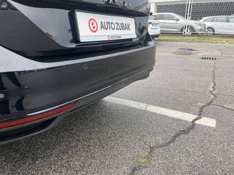 2022 Volkswagen Passat — sličica 17