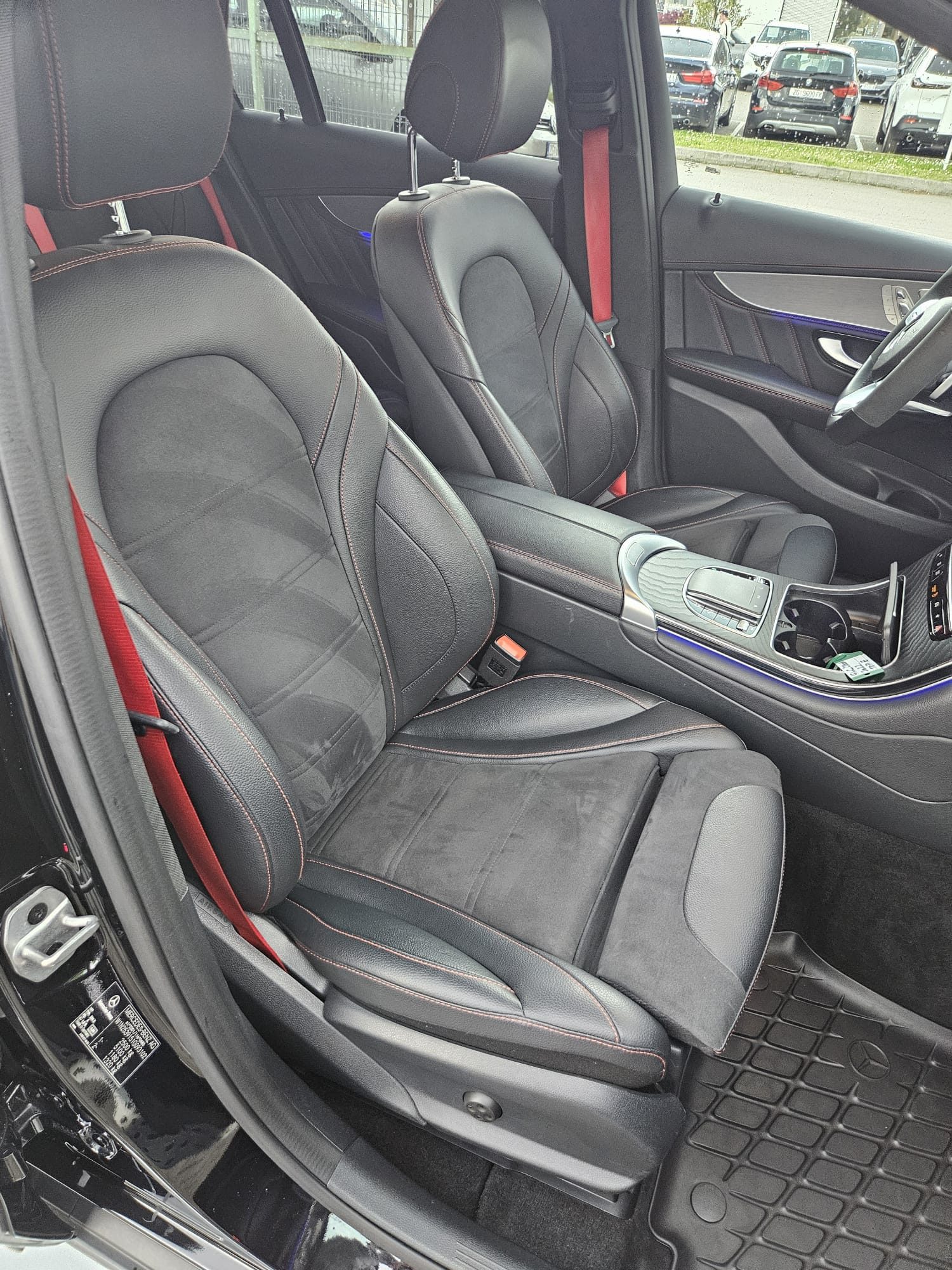 2022 Mercedes-Benz GLC — fotografija 27