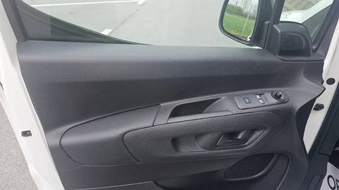 2019 Opel Combo van — sličica 16