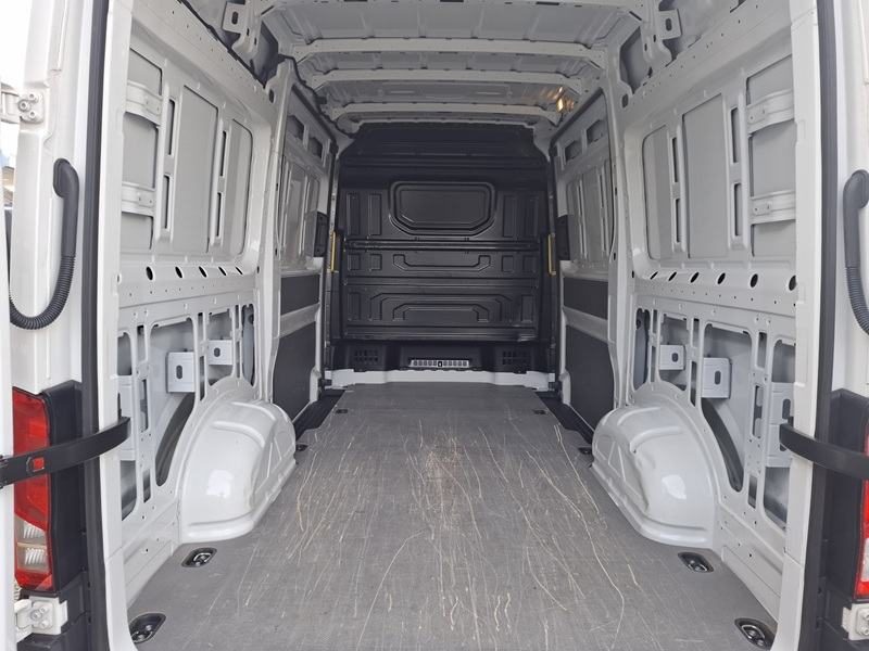 2022 Volkswagen Crafter — fotografija 9