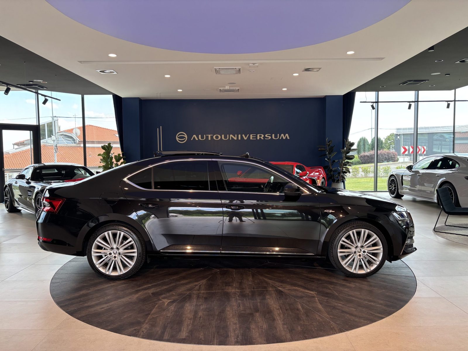 2022 Škoda Superb — fotografija 12