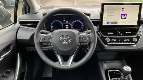 2026 Toyota Corolla — sličica 8