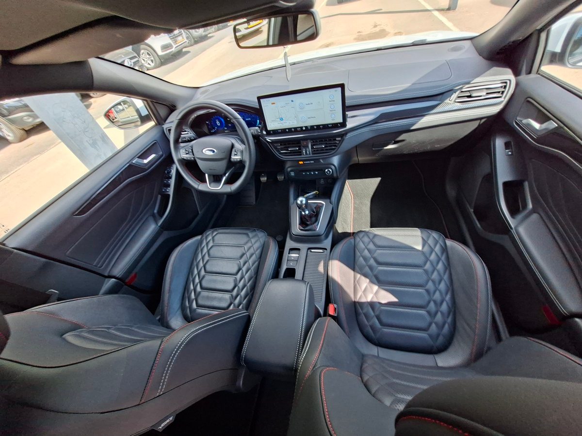 2022 Ford Focus — fotografija 20