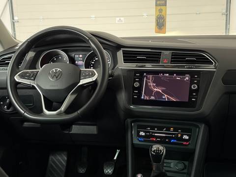 2021 Volkswagen Tiguan — sličica 10
