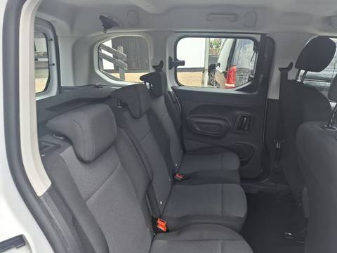 2021 Citroën Berlingo — sličica 12