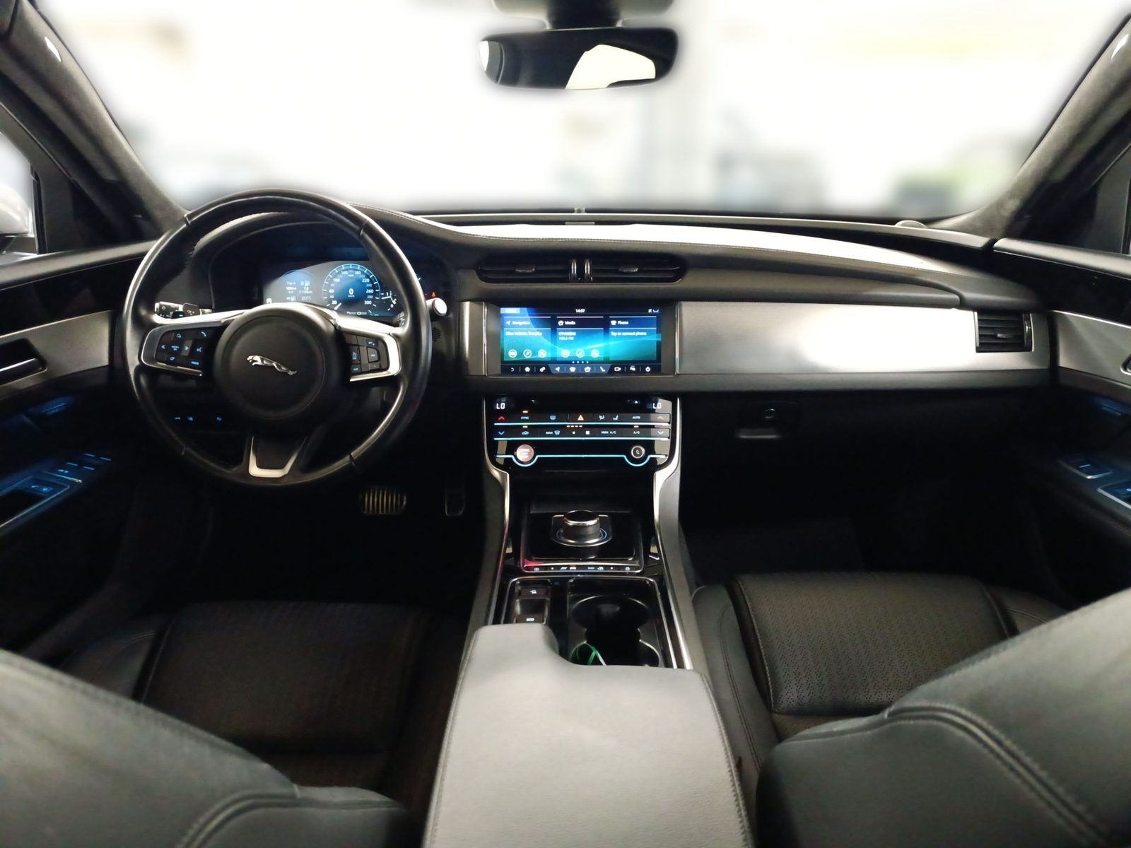 2021 Jaguar XF — fotografija 18