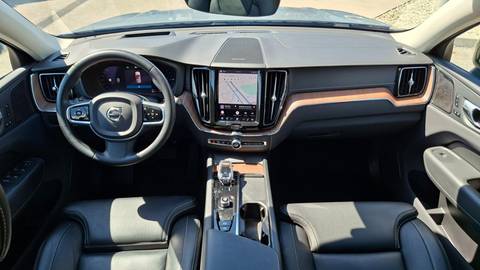 2023 Volvo XC60 — sličica 9
