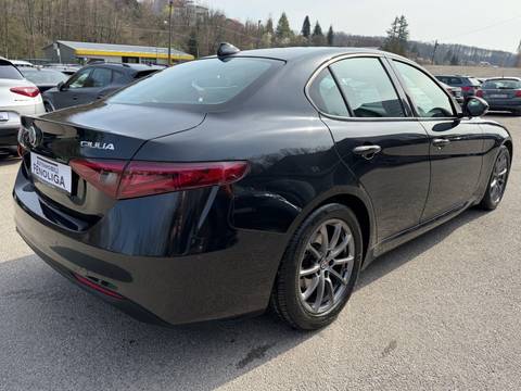 2016 Alfa Romeo Giulia — sličica 2
