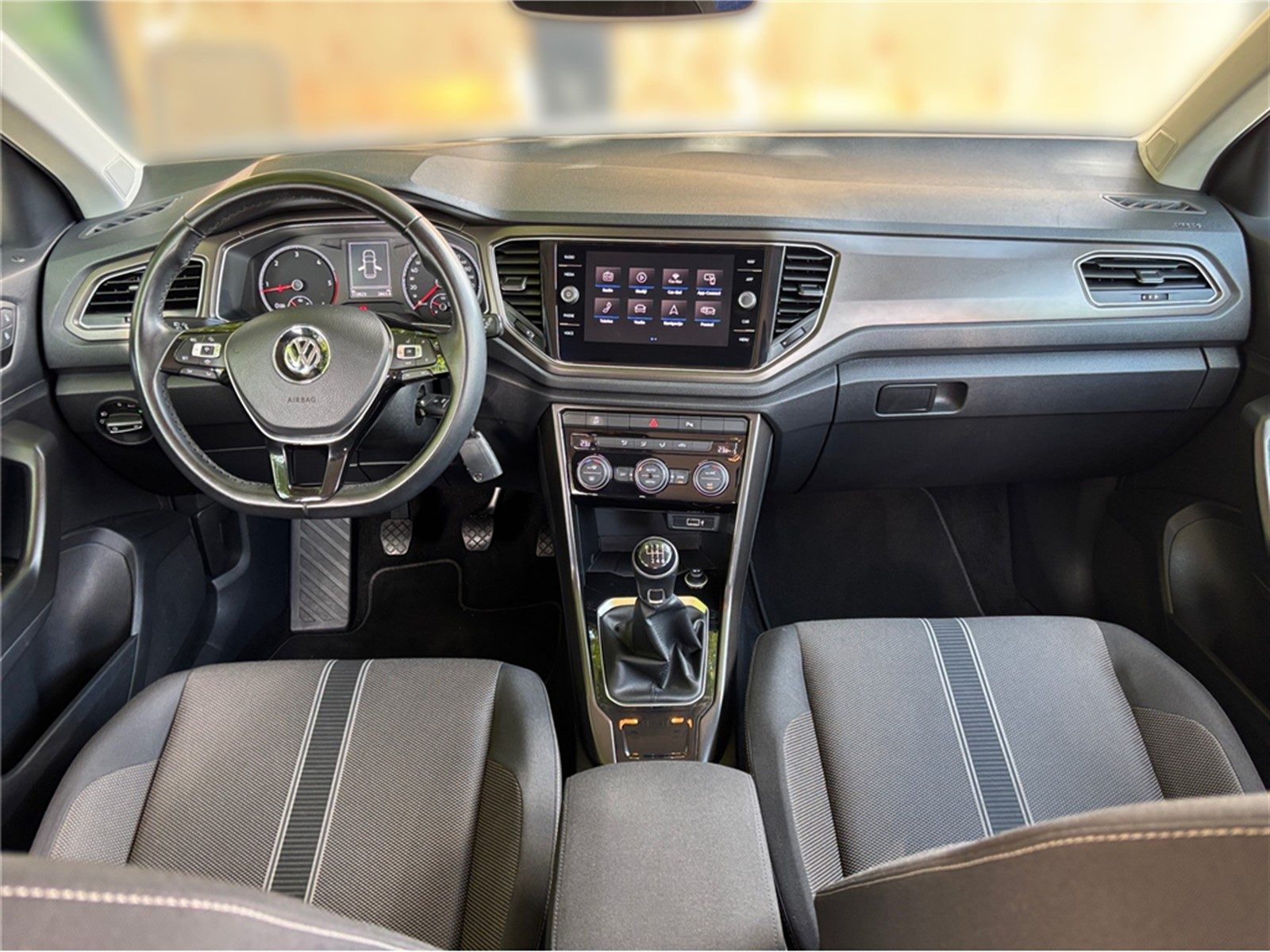 2018 Volkswagen T-Roc — fotografija 10