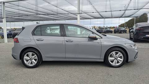 2023 Volkswagen Golf — sličica 8