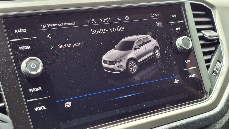 2022 Volkswagen T-Roc — fotografija 10