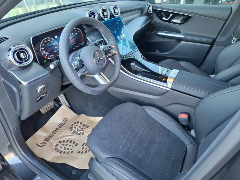 2026 Mercedes-Benz GLC — fotografija 8