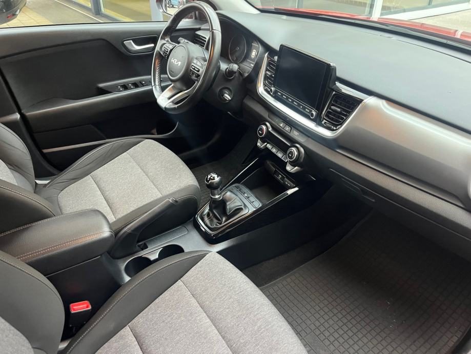 2025 Kia Stonic — fotografija 9