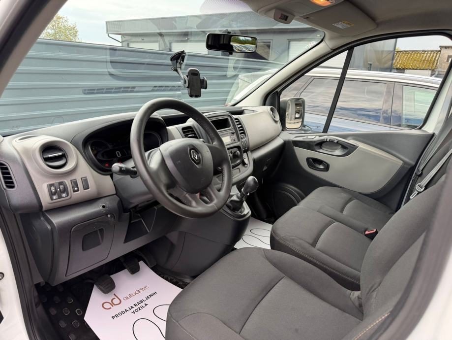 2015 Renault Trafic — fotografija 14