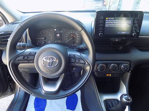 2022 Toyota Yaris — sličica 14