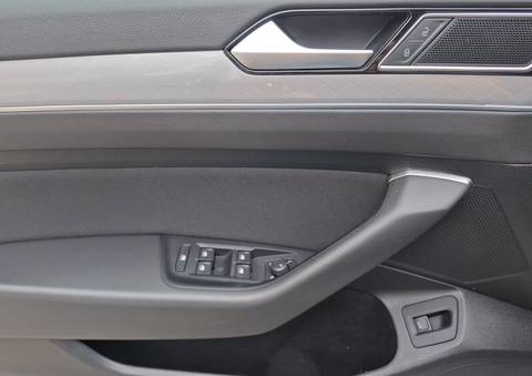 2021 Volkswagen Passat Variant — sličica 21