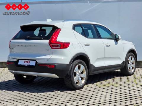 2022 Volvo XC40 — sličica 4